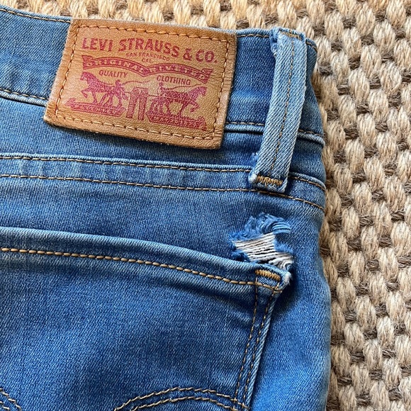 Levi’s 710 Super Skinny Jeans - Picture 5 of 5